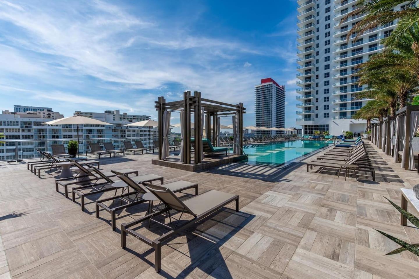 Amazing Apartments At H Beach House Hollywood Exterior foto