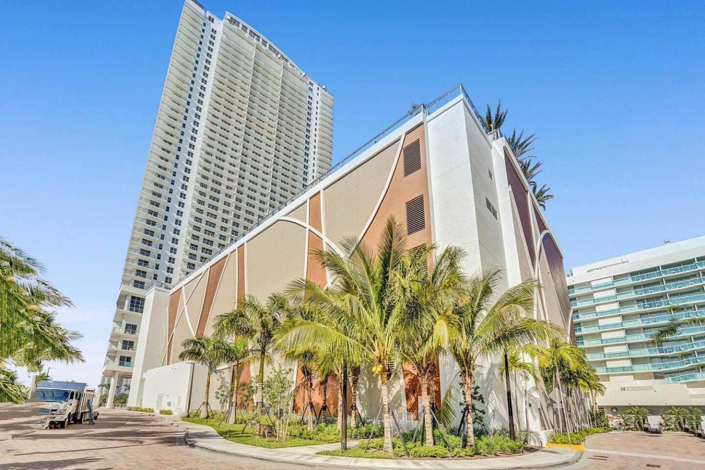 Amazing Apartments At H Beach House Hollywood Exterior foto